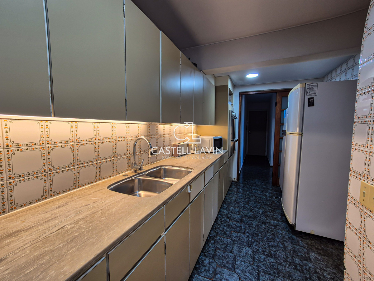 Apartamento ID.46 - Venta Apartamento 3 Dormitorios con vista al Puerto Punta del Este