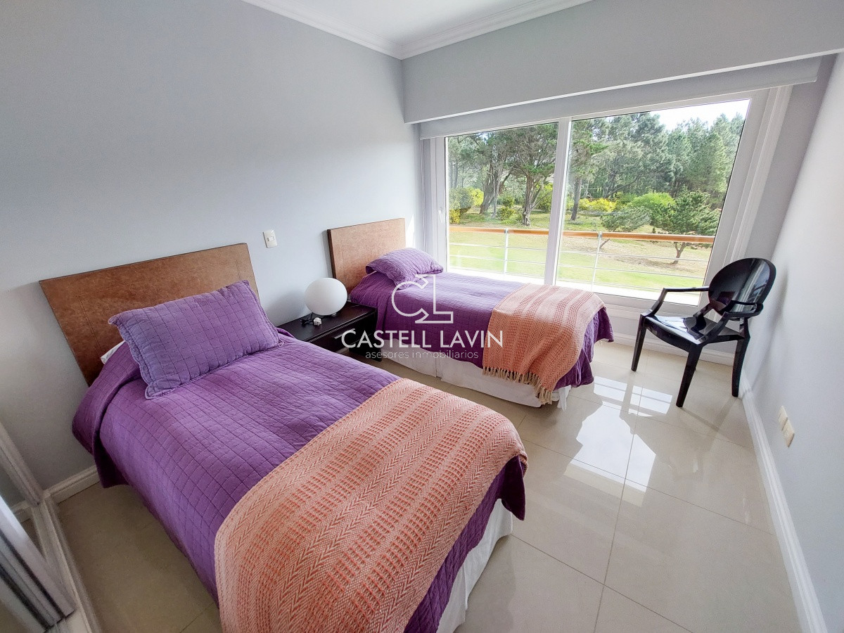 Apartamento ID.43 - Venta Apartamento 2 Dormitorios en Veramansa Playa Mansa Punta del Este