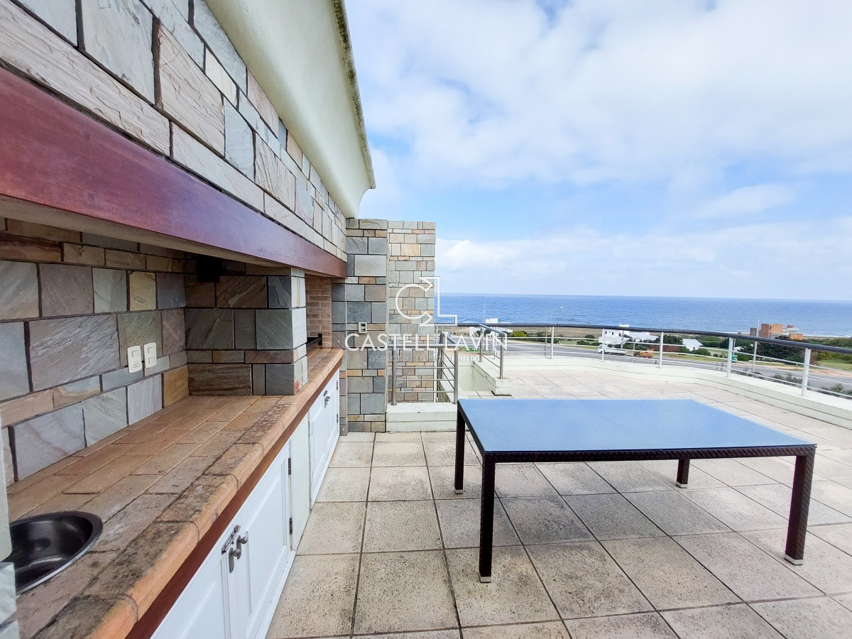 Apartamento ID.41 - Venta PentHouse Con Piscina Propia Playa Mansa Punta del Este