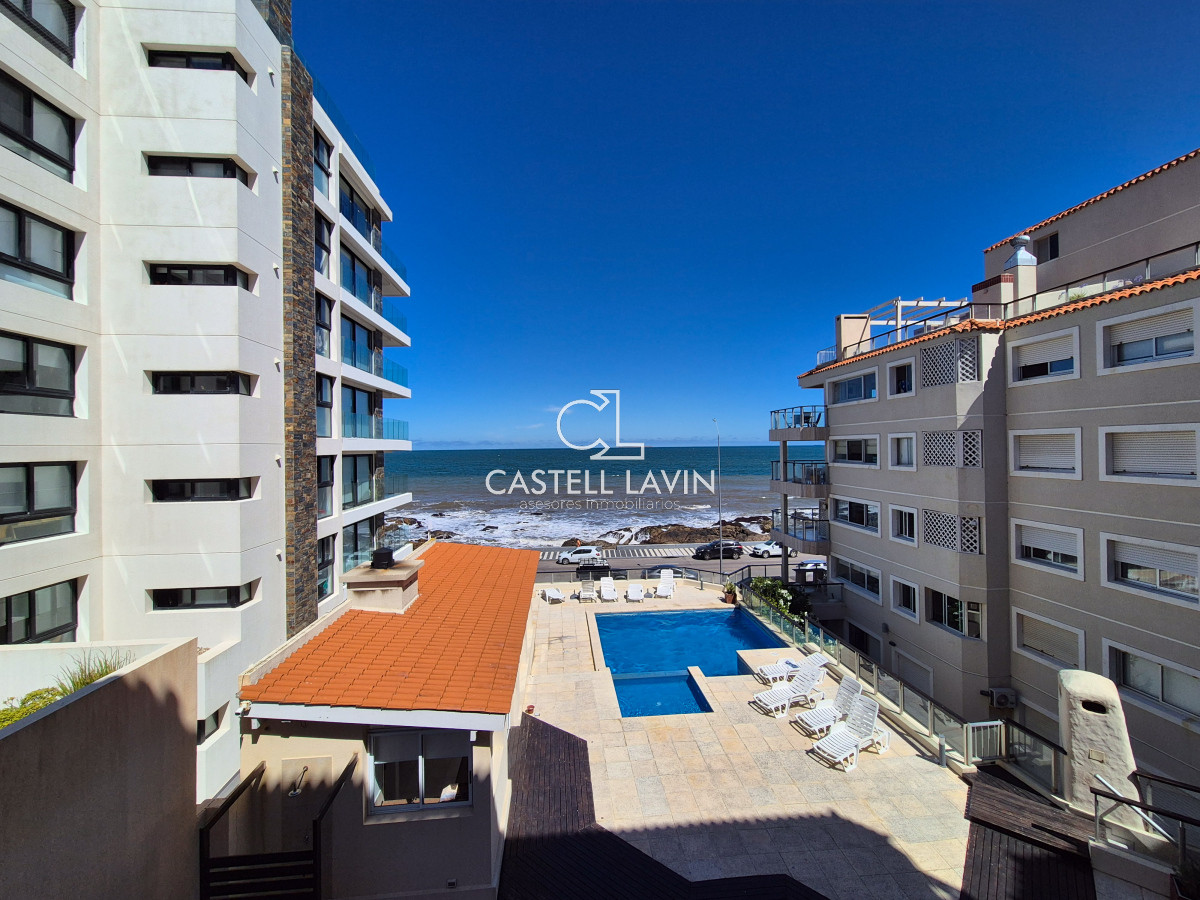 Apartamento ID.267 - Venta Apartamento 3 Dormitorios con vista al mar Península Punta del Este 