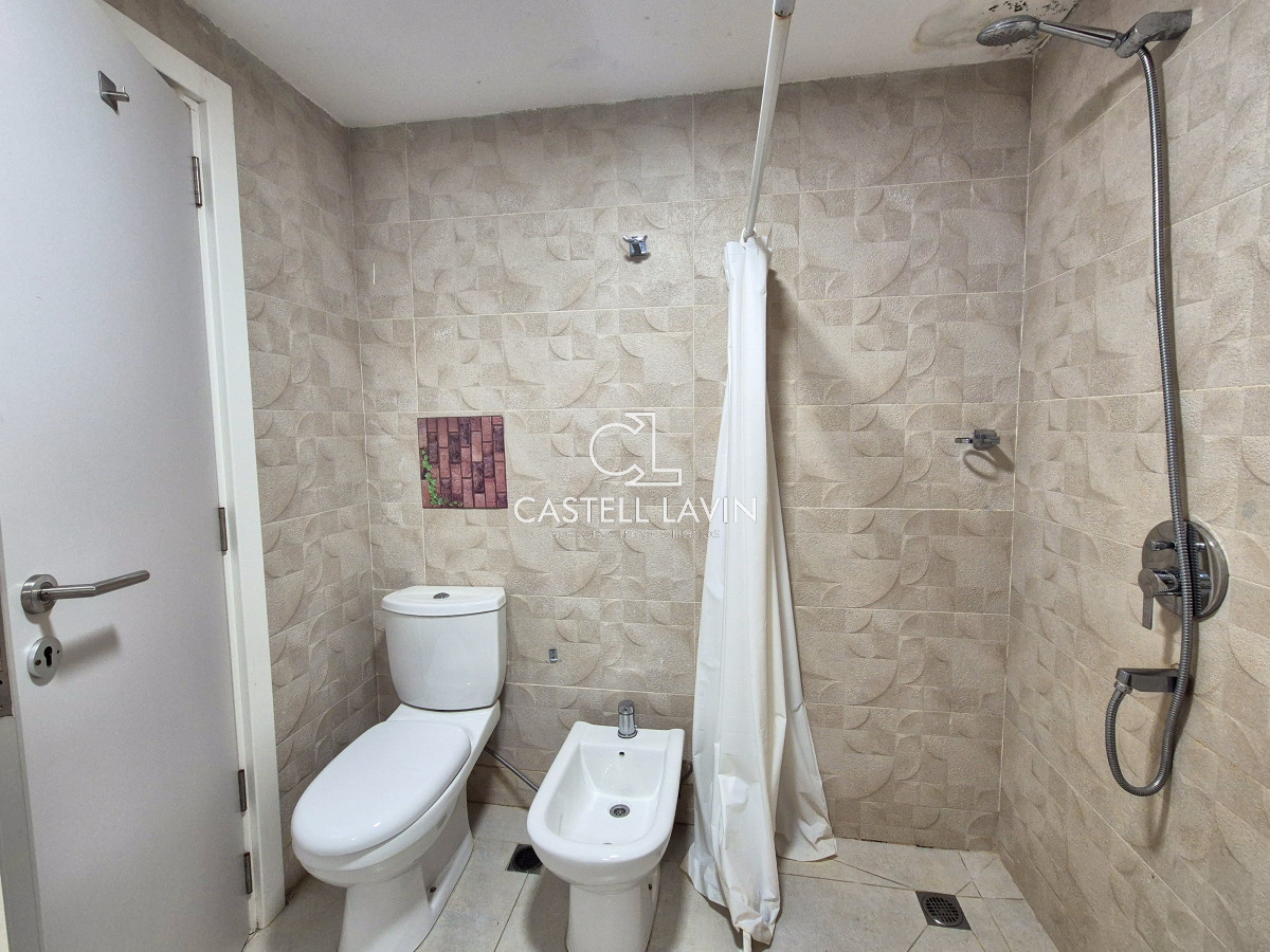 Apartamento ID.336 - Alquiler Anual Apartamento 1 Dormitorios en Primera Línea Mansa Punta del Este