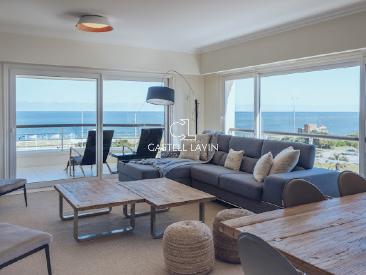 Apartamento ID.41 - Venta PentHouse Con Piscina Propia Playa Mansa Punta del Este