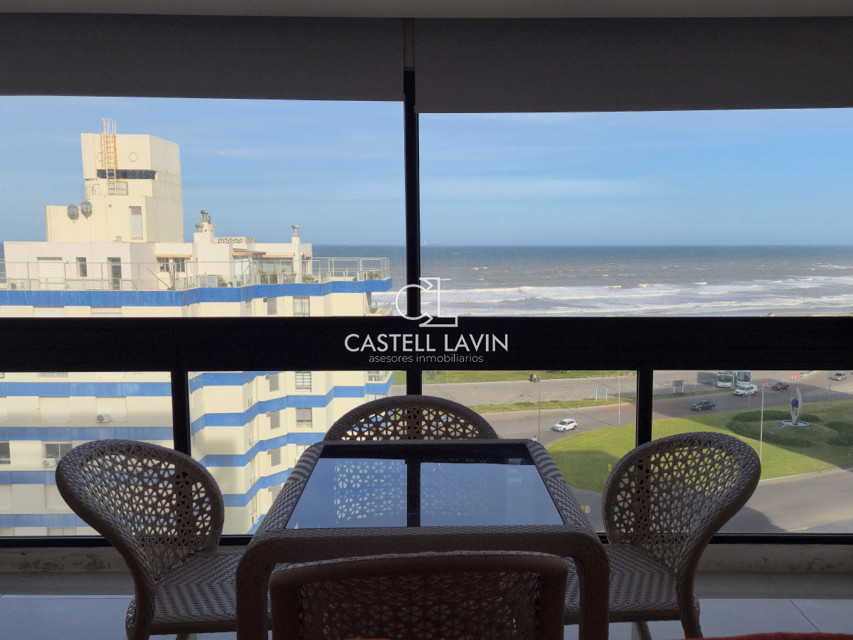 Apartamento ID.737 - Venta Apartamento 4 Dormitorios con Vista al Mar Parquemar Center Playa Brava Punta del Este