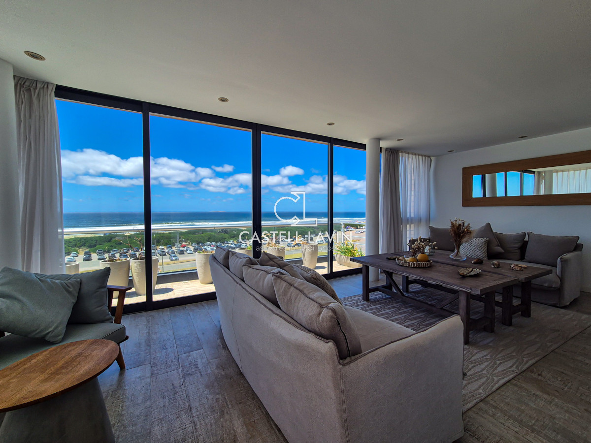 Apartamento ID.265 - Venta PentHouse 3 Dormitorios frente al Mar Playa Brava Punta del Este