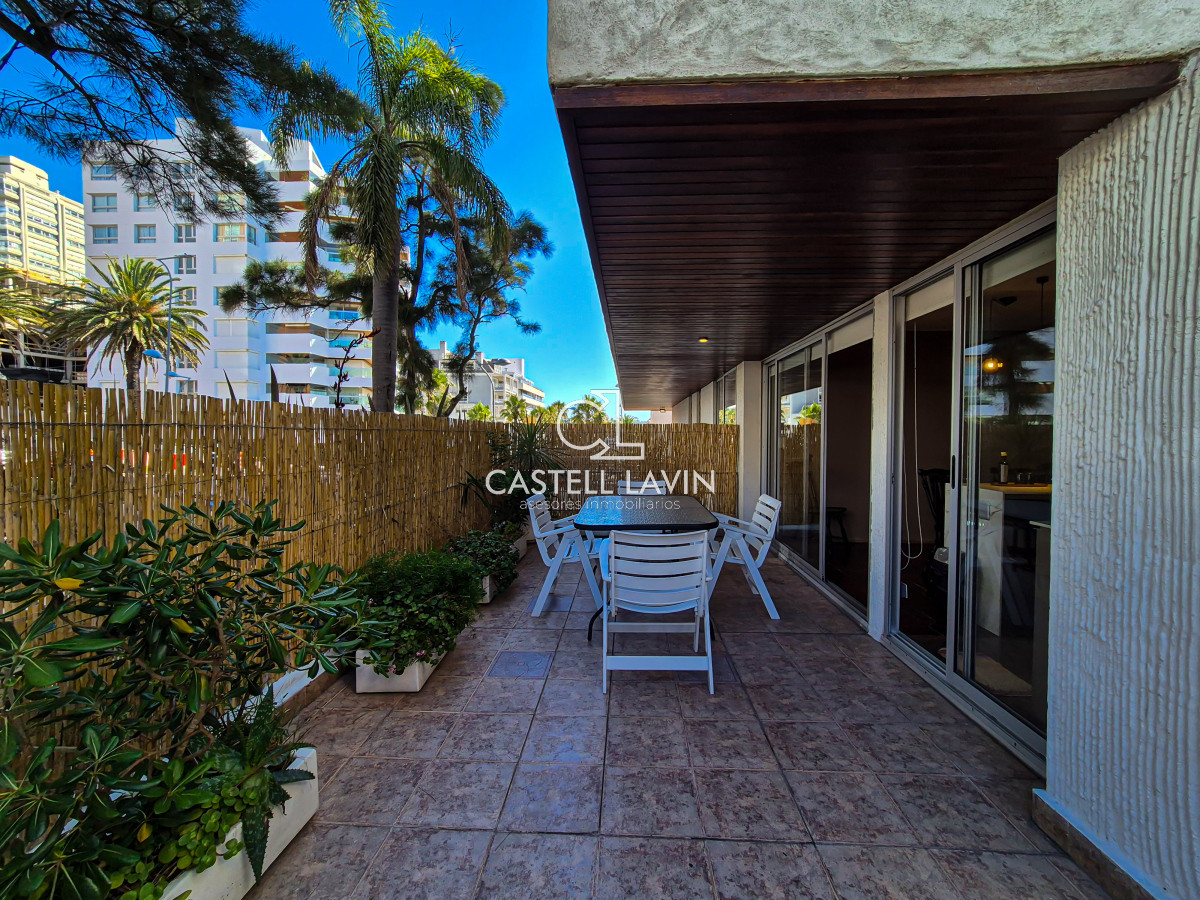 Apartamento ID.72 - Alquiler Anual Apartamento 2 Dormitorios Península Punta del Este 
