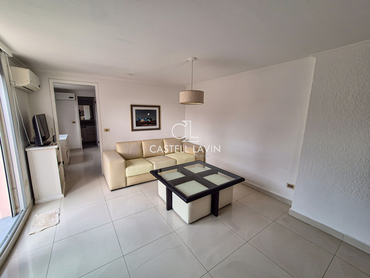 Apartamento ID.558 - Venta Apartamento 1 Dormitorio con amplia Terraza Peninsula Punta del Este