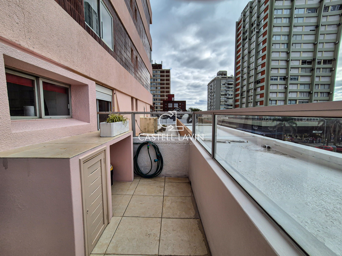 Apartamento ID.558 - Venta Apartamento 1 Dormitorio con amplia Terraza Peninsula Punta del Este