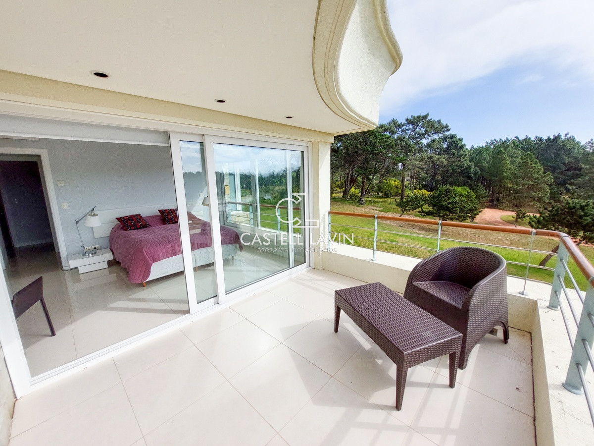 Apartamento ID.43 - Venta Apartamento 2 Dormitorios en Veramansa Playa Mansa Punta del Este