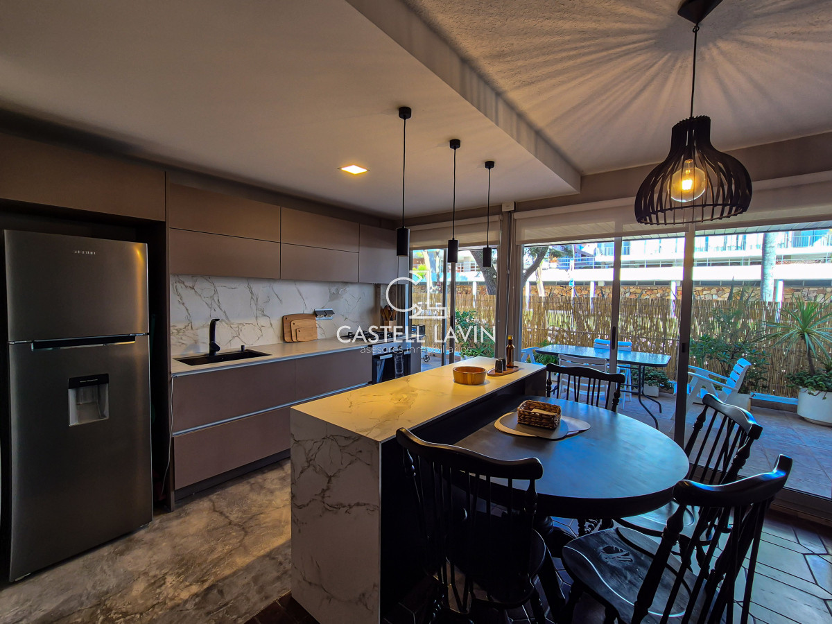 Apartamento ID.72 - Alquiler Anual Apartamento 2 Dormitorios Península Punta del Este 