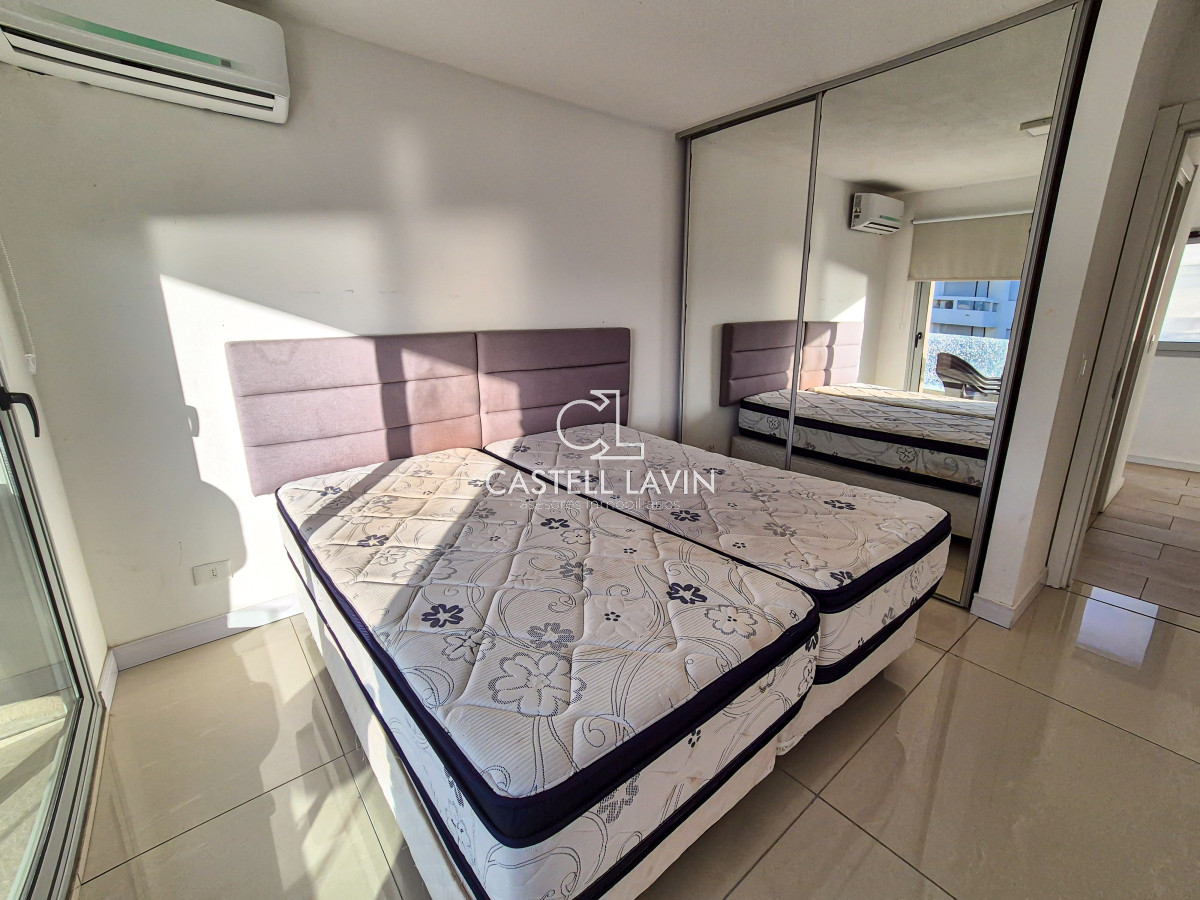 Apartamento ID.338 - Venta Apartamento 2 Dormitorios con Vista Al Mar Mansa Punta del Este