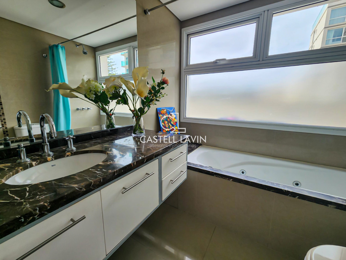 Apartamento ID.802 - Alquiler Temporal Apartamento 3 Dormitorios Casino Tower Los Angeles Punta del Este