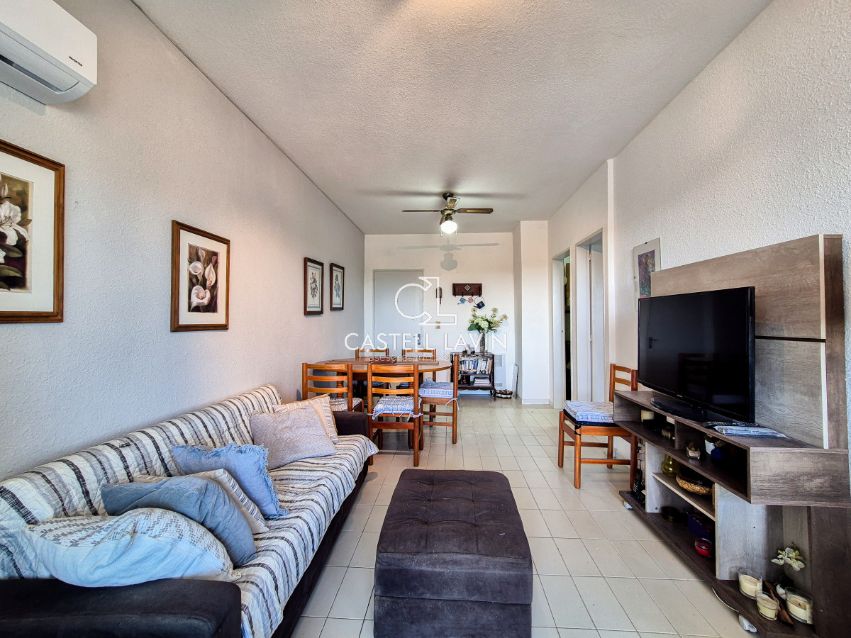 Apartamento ID.104 - Alquiler Anual Apartamento 2 Dormitorios con Piscina Roosevelt Punta del Este