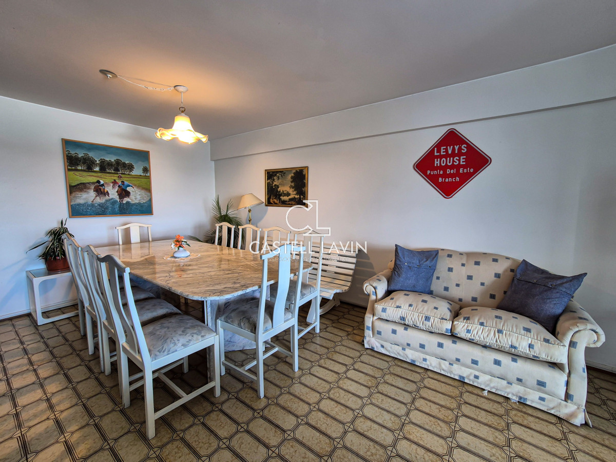 Apartamento ID.46 - Venta Apartamento 3 Dormitorios con vista al Puerto Punta del Este