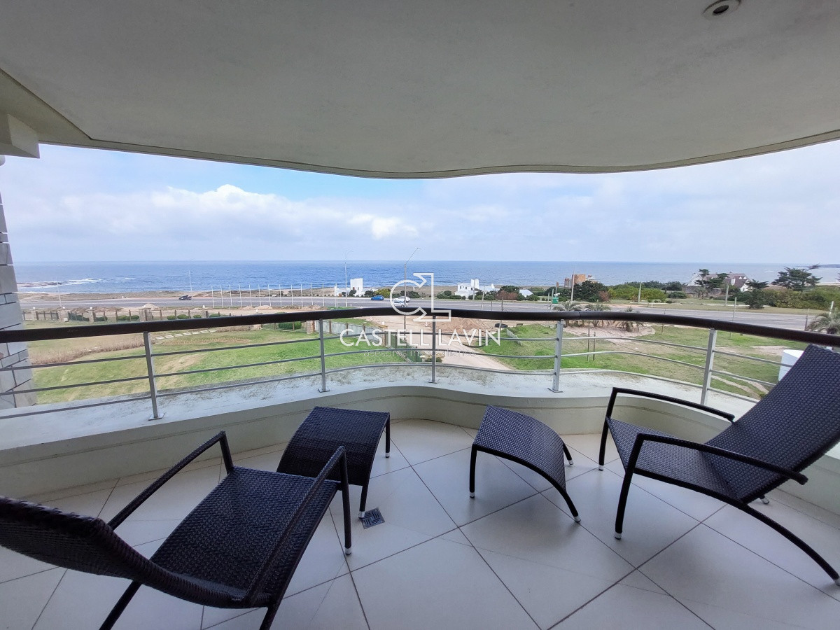 Apartamento ID.41 - Venta PentHouse Con Piscina Propia Playa Mansa Punta del Este