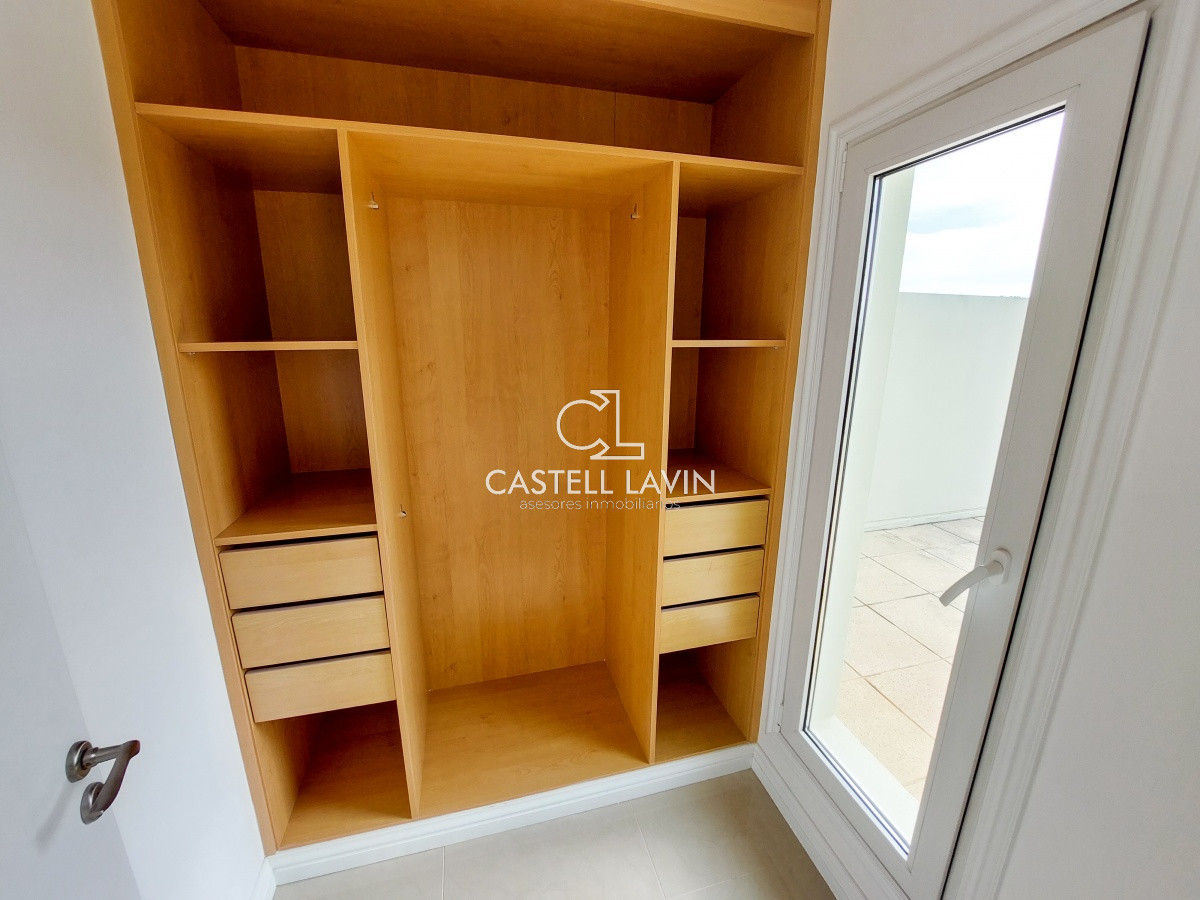 Apartamento ID.42 - Venta PentHouse Con Piscina Propia Playa Mansa Punta del Este