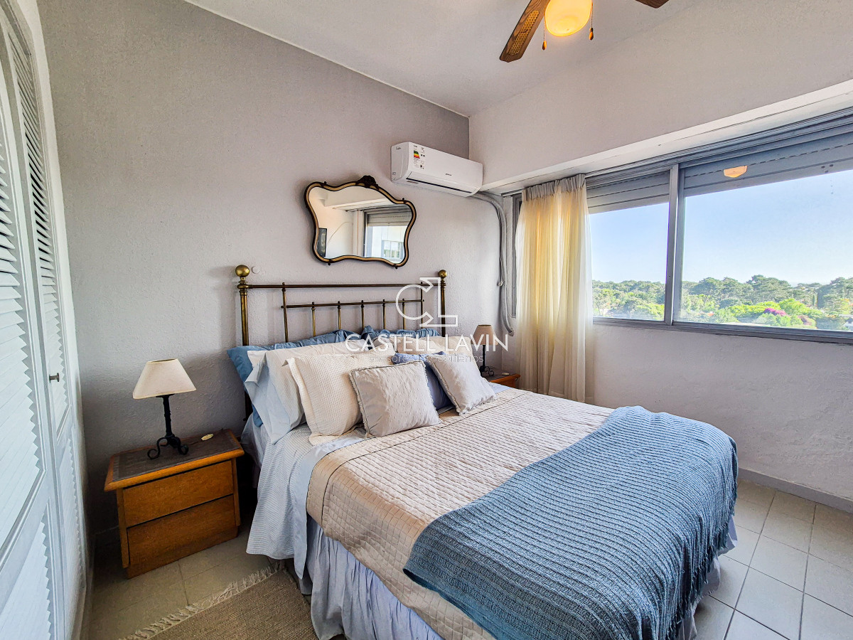 Apartamento ID.104 - Alquiler Anual Apartamento 2 Dormitorios con Piscina Roosevelt Punta del Este