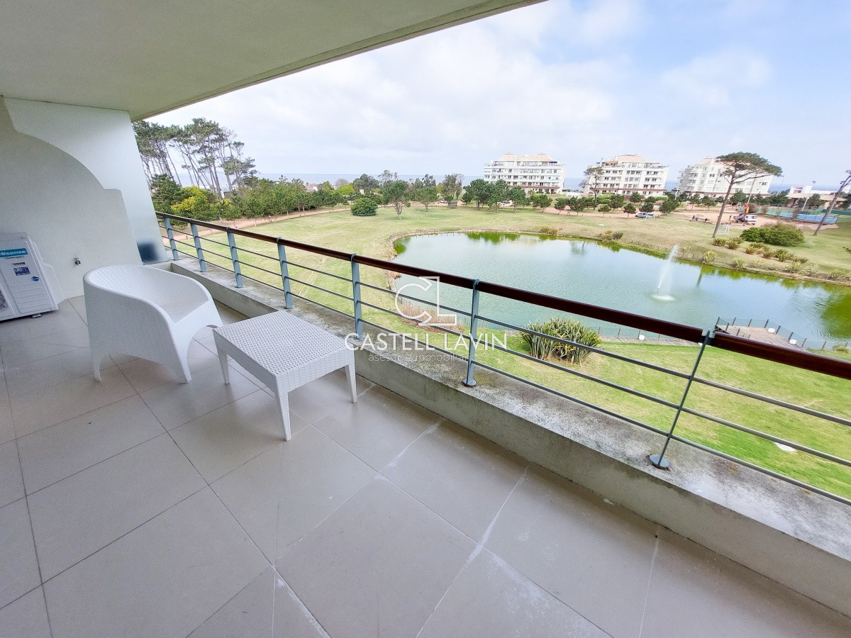 Apartamento ID.44 - Venta Duplex 3 dormitorios en Veramansa Playa Mansa Punta del Este