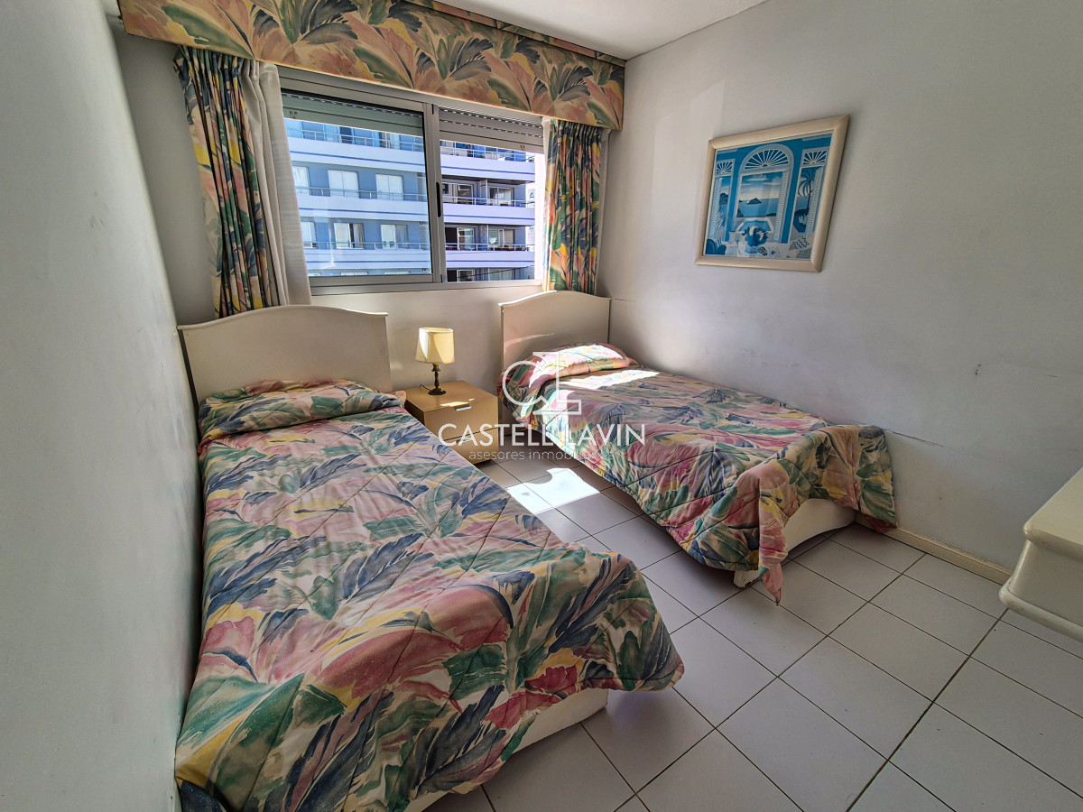 Apartamento ID.267 - Venta Apartamento 3 Dormitorios con vista al mar Península Punta del Este 