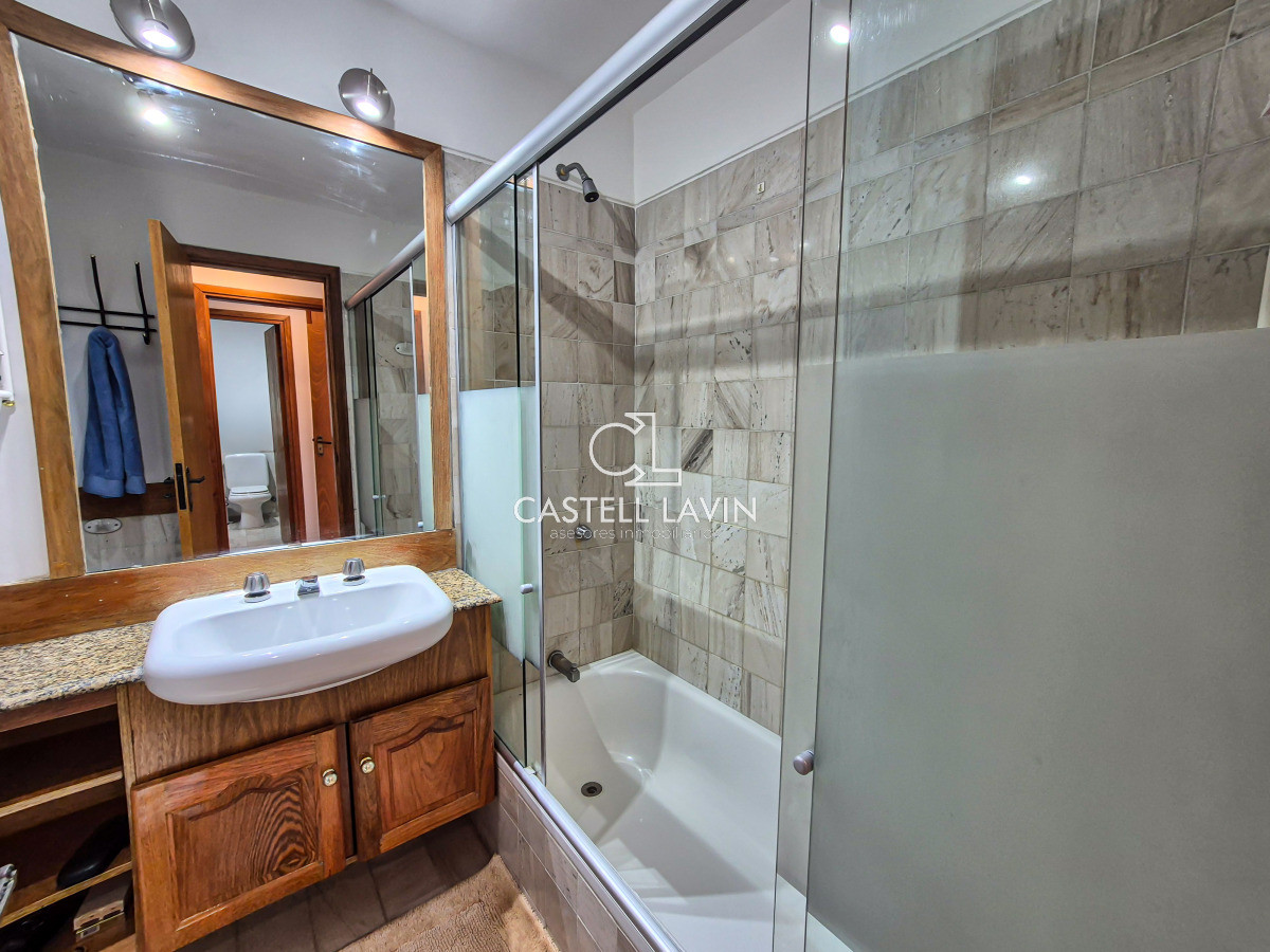 Apartamento ID.747 - Venta Apartamento 2 Dormitorios y Servicio edificio Scorpio Playa Brava Punta del Este