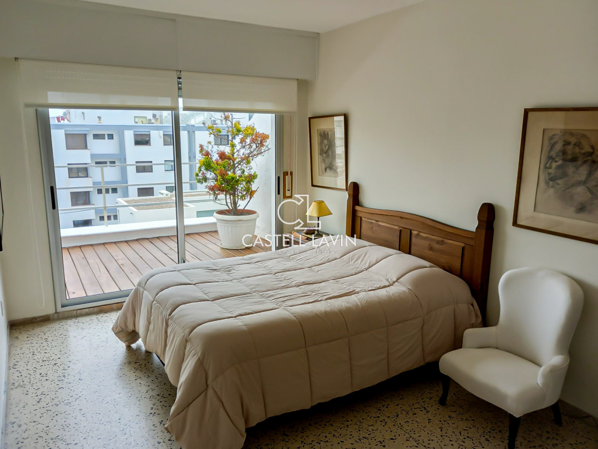 Apartamento ID.79 - Alquiler Temporal Apartamento 2 Dormitorios con Vista al Mar Península Punta del Este