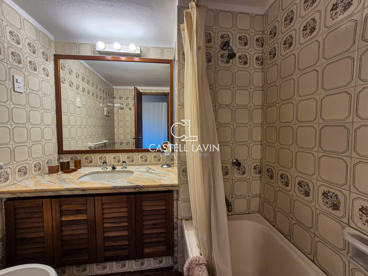 Apartamento ID.395 - Venta Apartamento 3 Dormitorios Roosevelt Center Punta del Este 