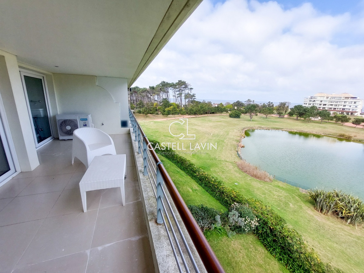 Apartamento ID.44 - Venta Duplex 3 dormitorios en Veramansa Playa Mansa Punta del Este