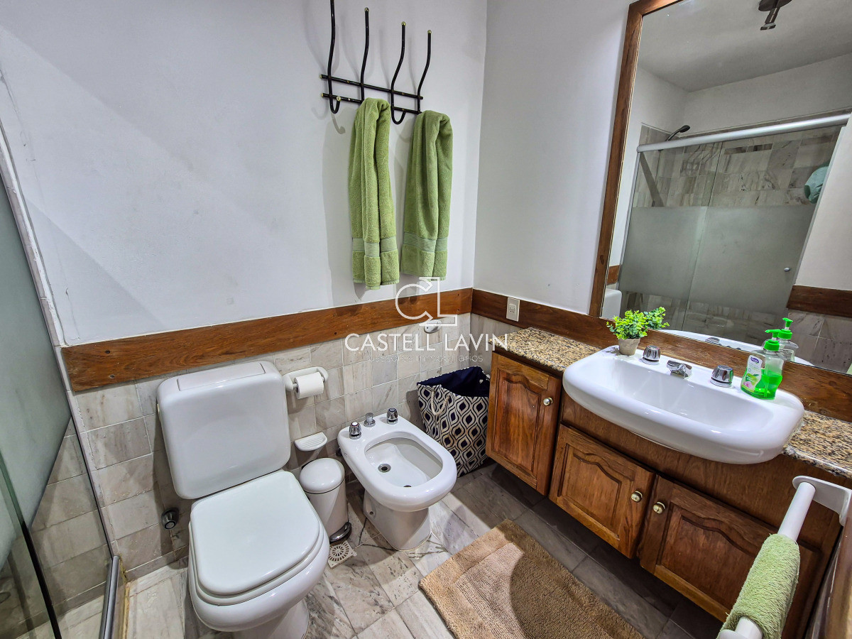 Apartamento ID.747 - Venta Apartamento 2 Dormitorios y Servicio edificio Scorpio Playa Brava Punta del Este