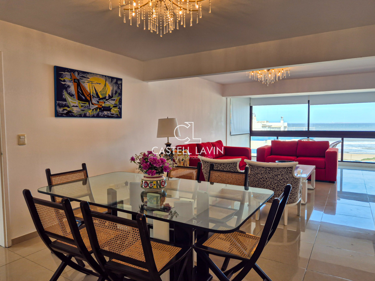 Apartamento ID.737 - Venta Apartamento 4 Dormitorios con Vista al Mar Parquemar Center Playa Brava Punta del Este
