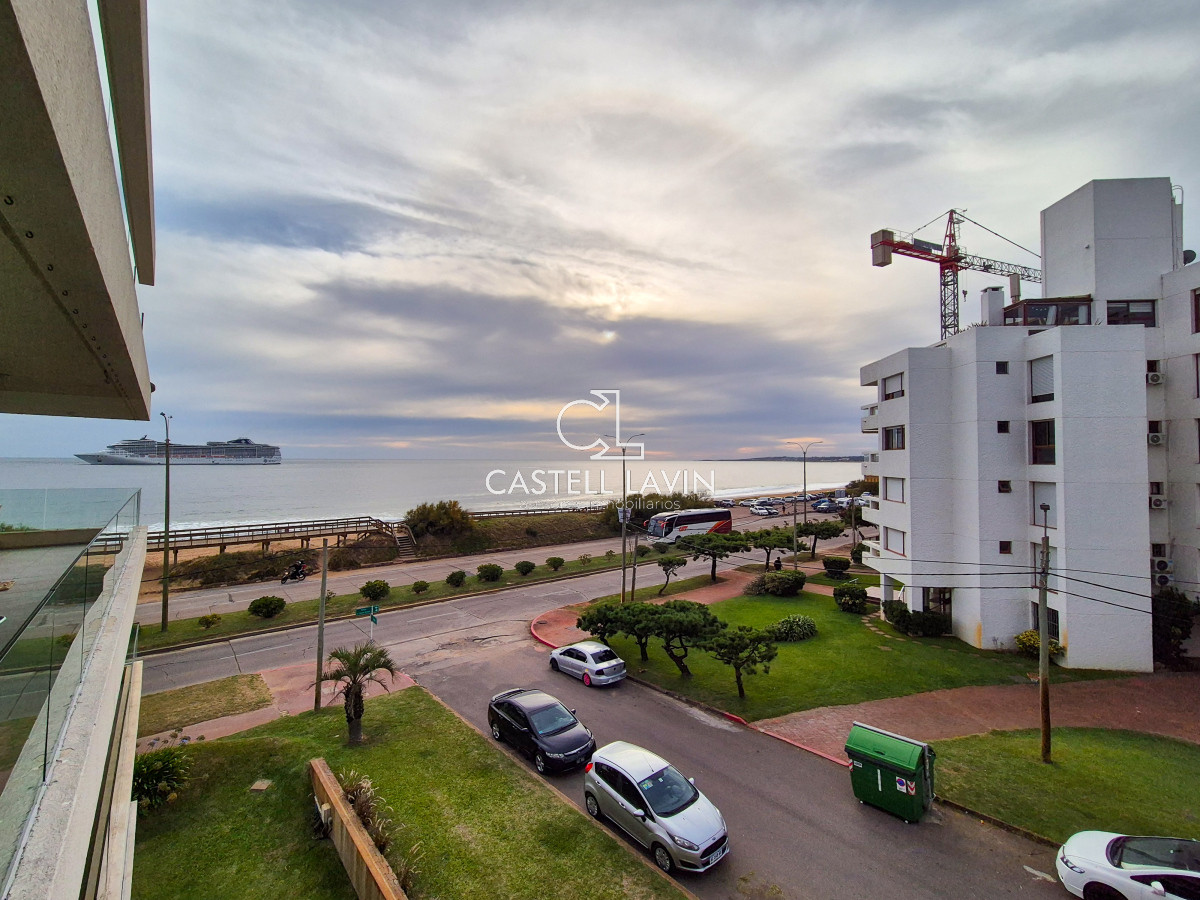 Apartamento ID.337 - Alquiler Anual Monoambiente con Vista Al Mar Mansa Punta del Este