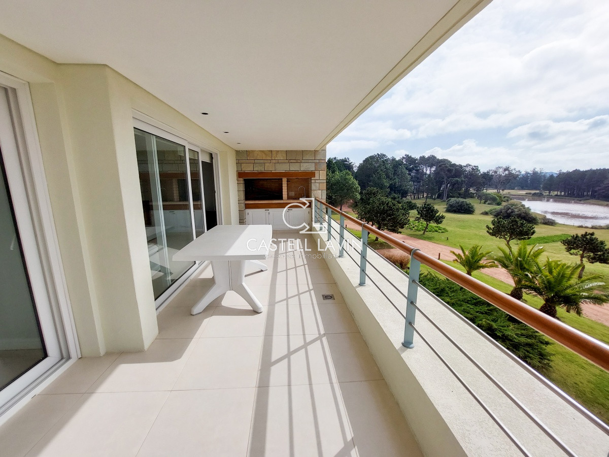 Apartamento ID.43 - Venta Apartamento 2 Dormitorios en Veramansa Playa Mansa Punta del Este