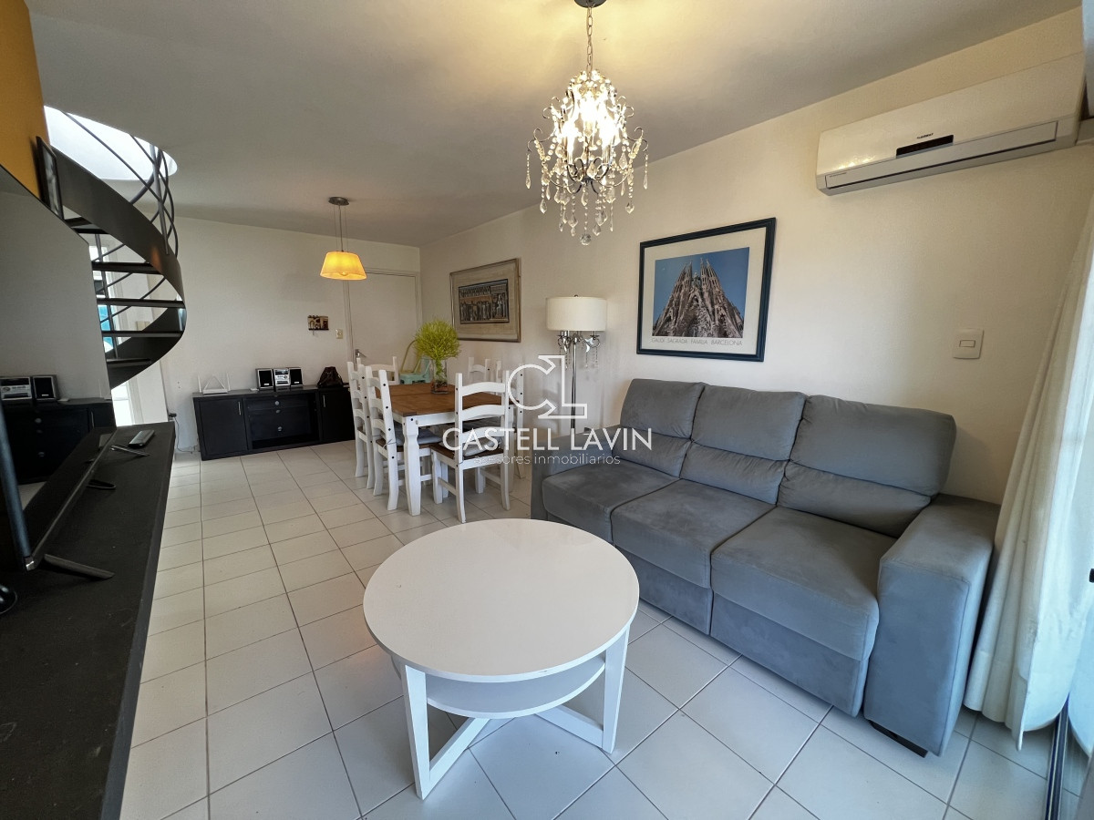 Apartamento ID.637 - Alquiler Temporal Apartamento Penthouse 3 Dormitorios Playa Mansa Punta del Este