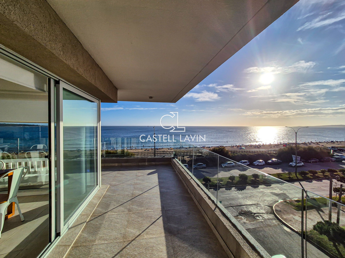 Apartamento ID.338 - Venta Apartamento 2 Dormitorios con Vista Al Mar Mansa Punta del Este