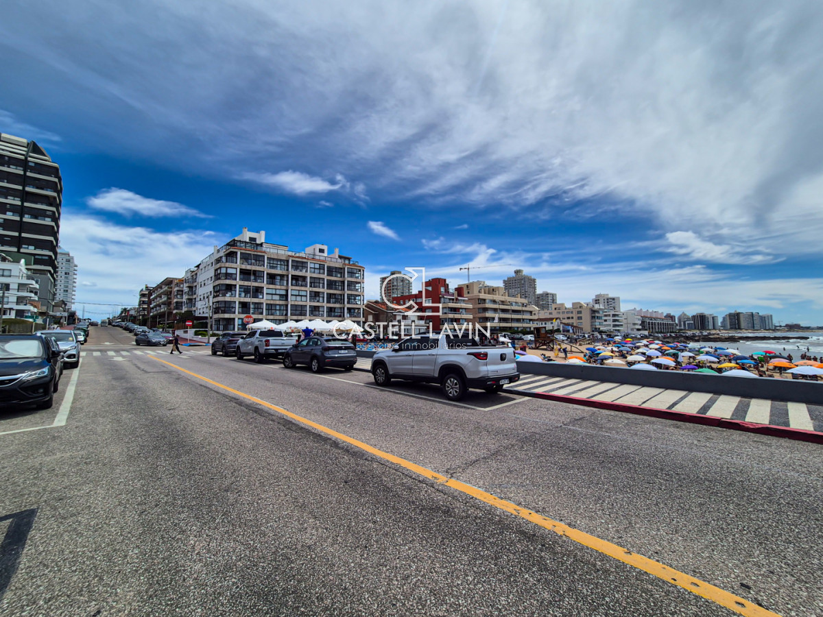 Apartamento ID.983 - Venta Apartamentos 3 Dormitorios Península Punta del Este