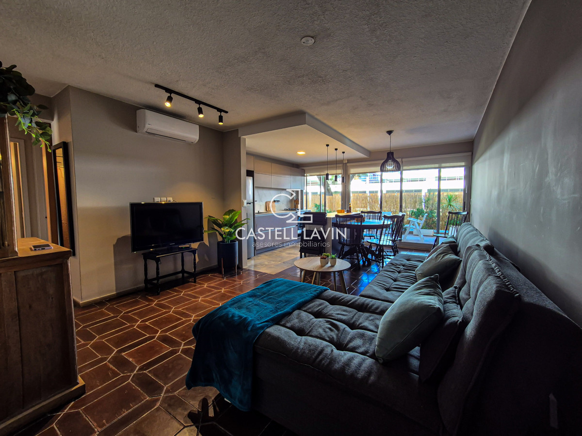 Apartamento ID.72 - Alquiler Anual Apartamento 2 Dormitorios Península Punta del Este 