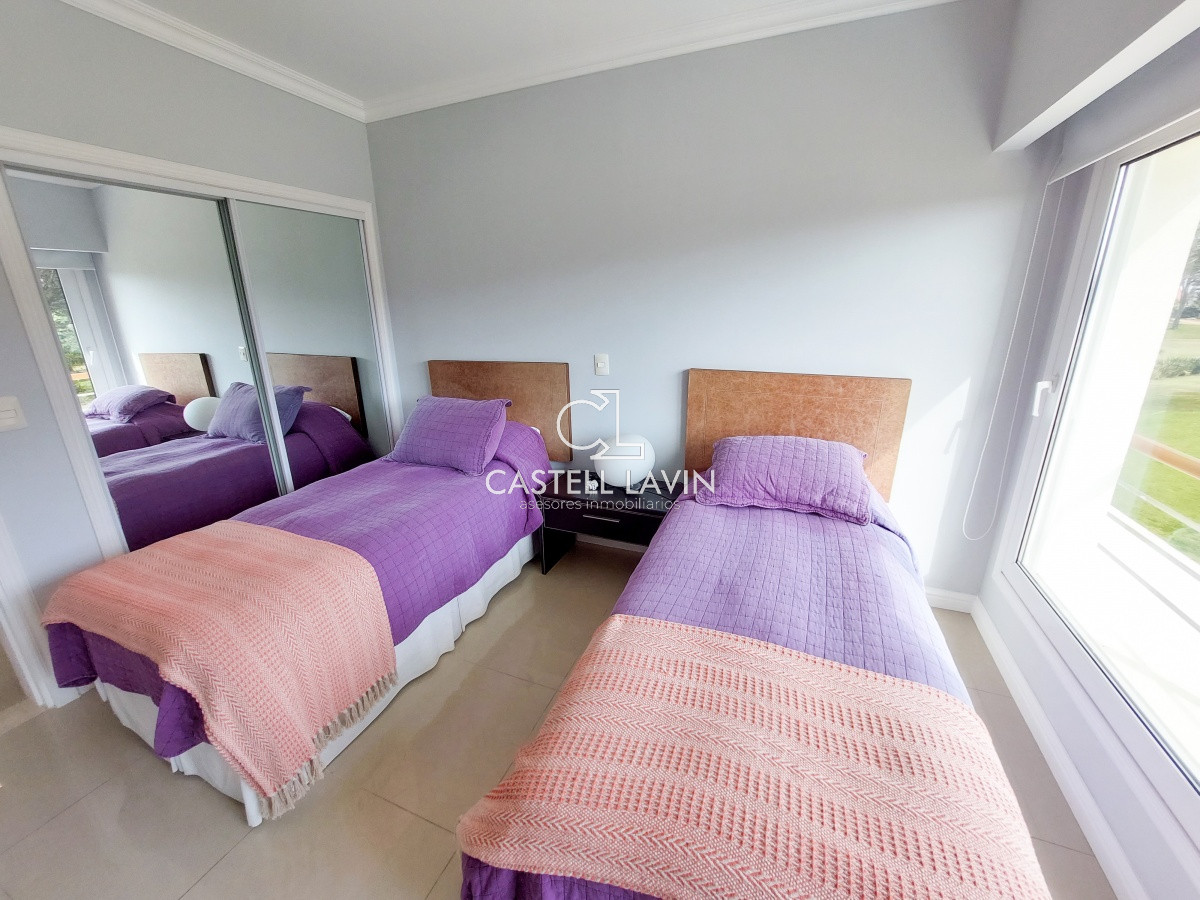 Apartamento ID.43 - Venta Apartamento 2 Dormitorios en Veramansa Playa Mansa Punta del Este