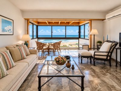 Venta Apartamento 3 Dormitorios Frente a la Playa Brava Punta del Este