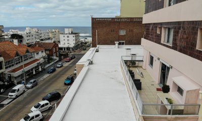 Venta Apartamento 1 Dormitorio con amplia Terraza Peninsula Punta del Este