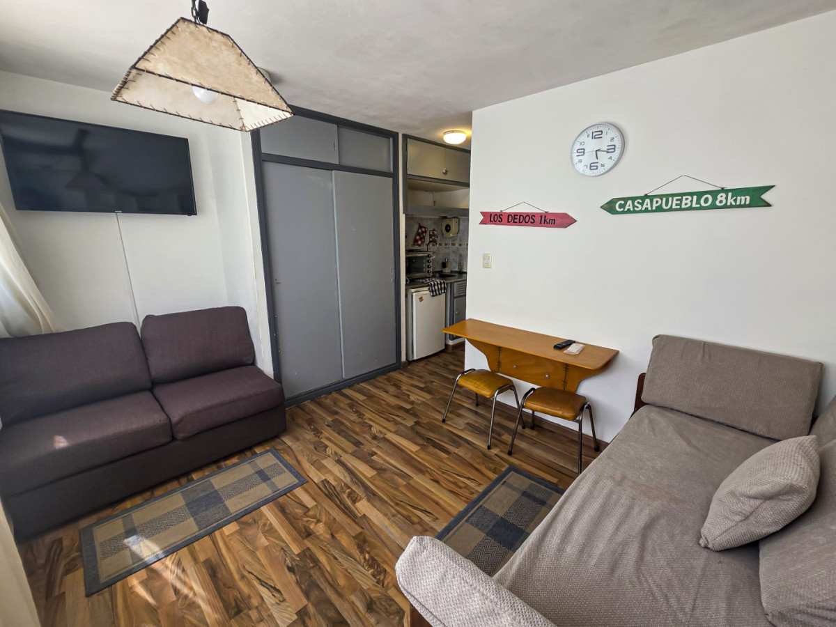 Venta Monoambiente en edificio Santa Fe Península Punta del Este