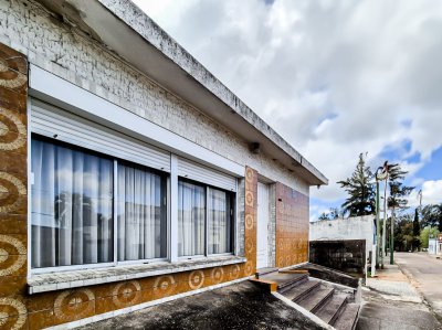 Venta Casa con Piscina Climatizada Centro San Carlos