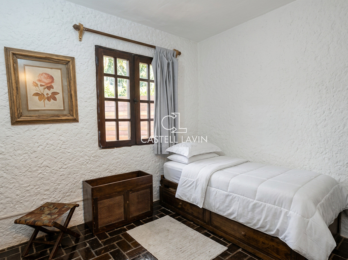 Casa ID.1169 - Alquiler Anual Casa 3 Dormitorios Cantegril Punta del Este
