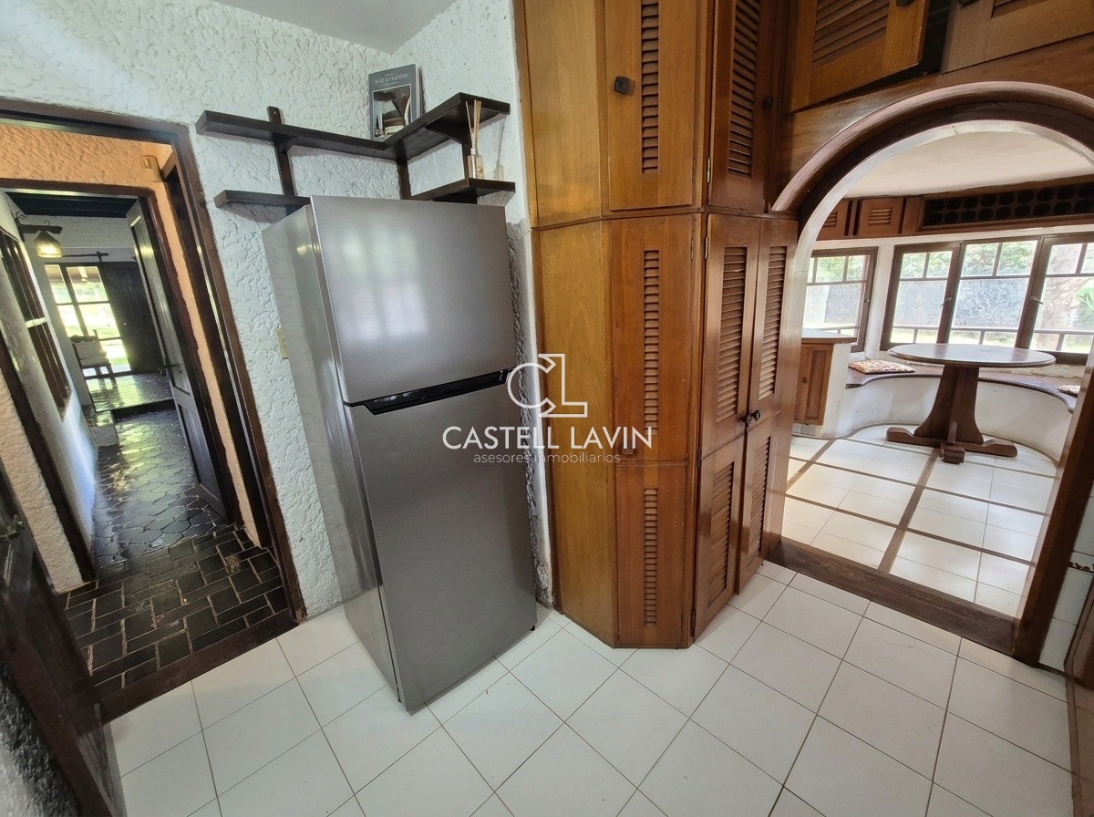 Casa ID.1169 - Alquiler Anual Casa 3 Dormitorios Cantegril Punta del Este