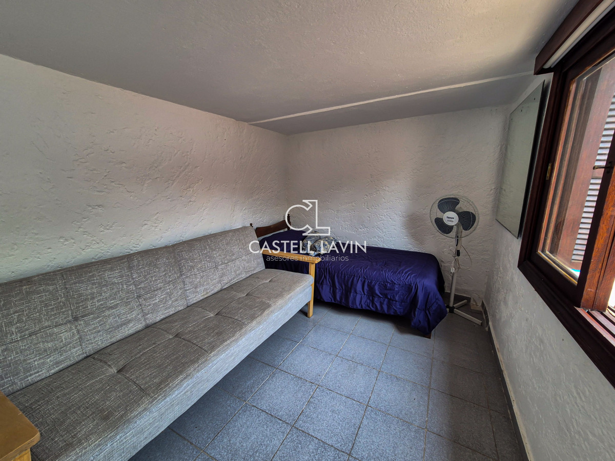 Casa ID.54 - Alquiler Temporal Casa 4 Dormitorios con Piscina Playa Mansa Punta del Este