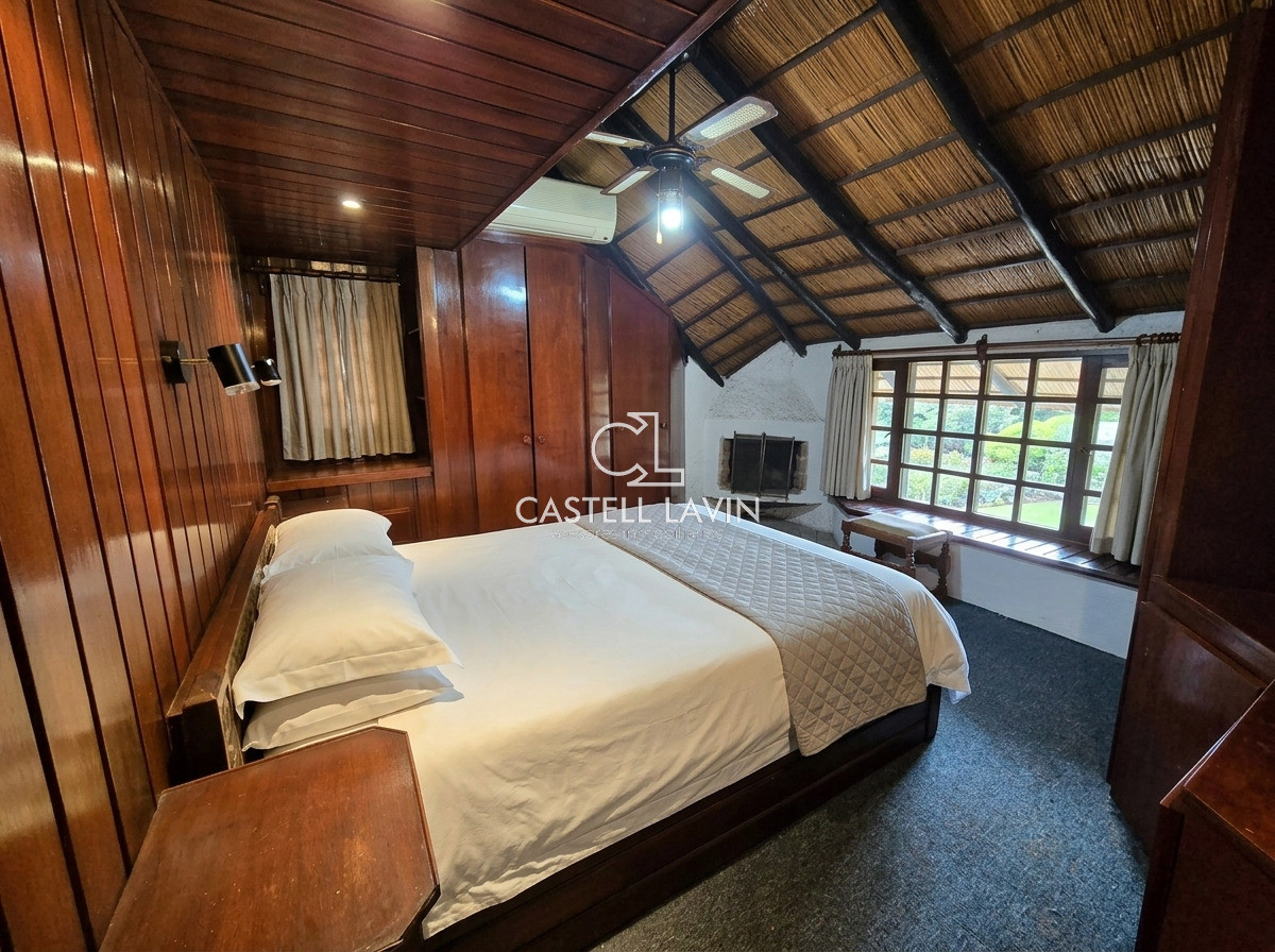 Casa ID.1169 - Alquiler Anual Casa 3 Dormitorios Cantegril Punta del Este