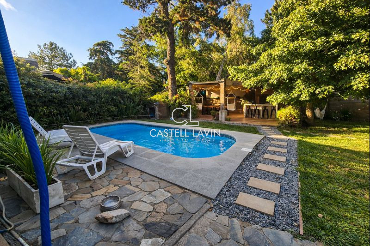 Casa ID.150 - Alquiler Temporal Casa 3 Dormitorios con Piscina Pinares Punta del Este 