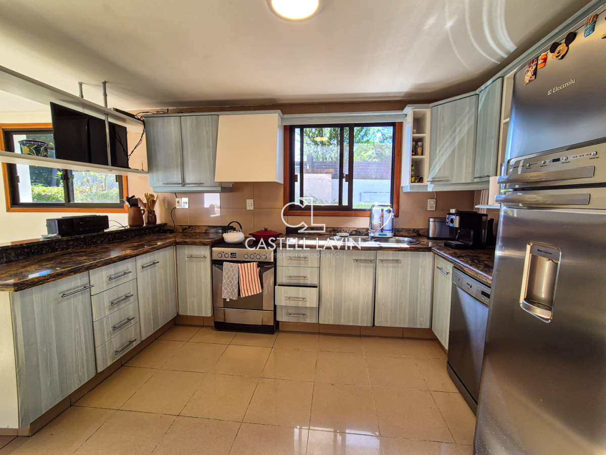 Casa ID.975 - Alquiler Anual Casa 3 Dormitorios San Rafael Punta del Este