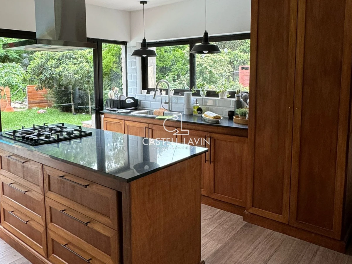 Casa ID.150 - Alquiler Temporal Casa 3 Dormitorios con Piscina Pinares Punta del Este 