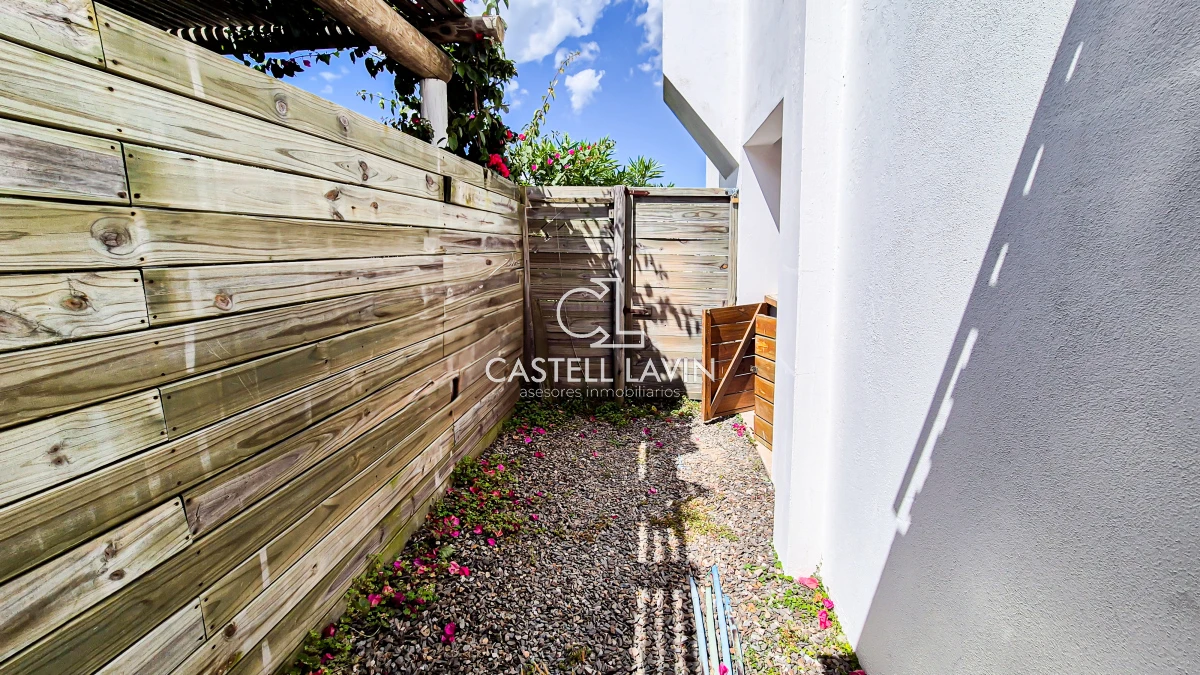 Casa ID.82 - Alquiler Temporal Casa 5 Dormitorios a pasos del mar Montoya La Barra