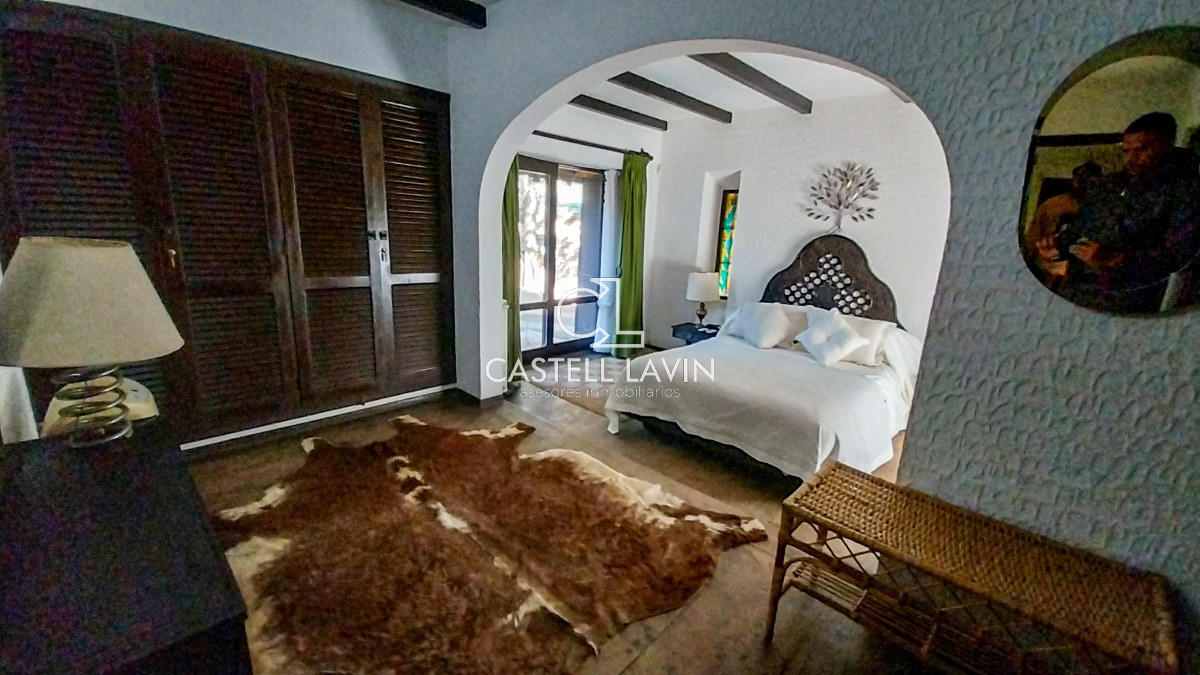 Casa ID.812 - Alquiler Temporal Casa 4 Dormitorios con Piscina Climatizada San Rafael Punta del Este