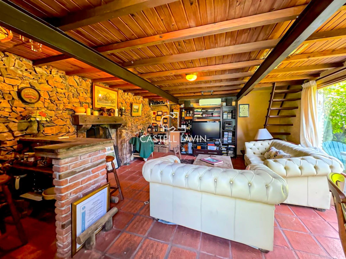 Casa ID.888 - Alquiler Temporal Casa 4 Dormitorios Cantegril Punta del Este