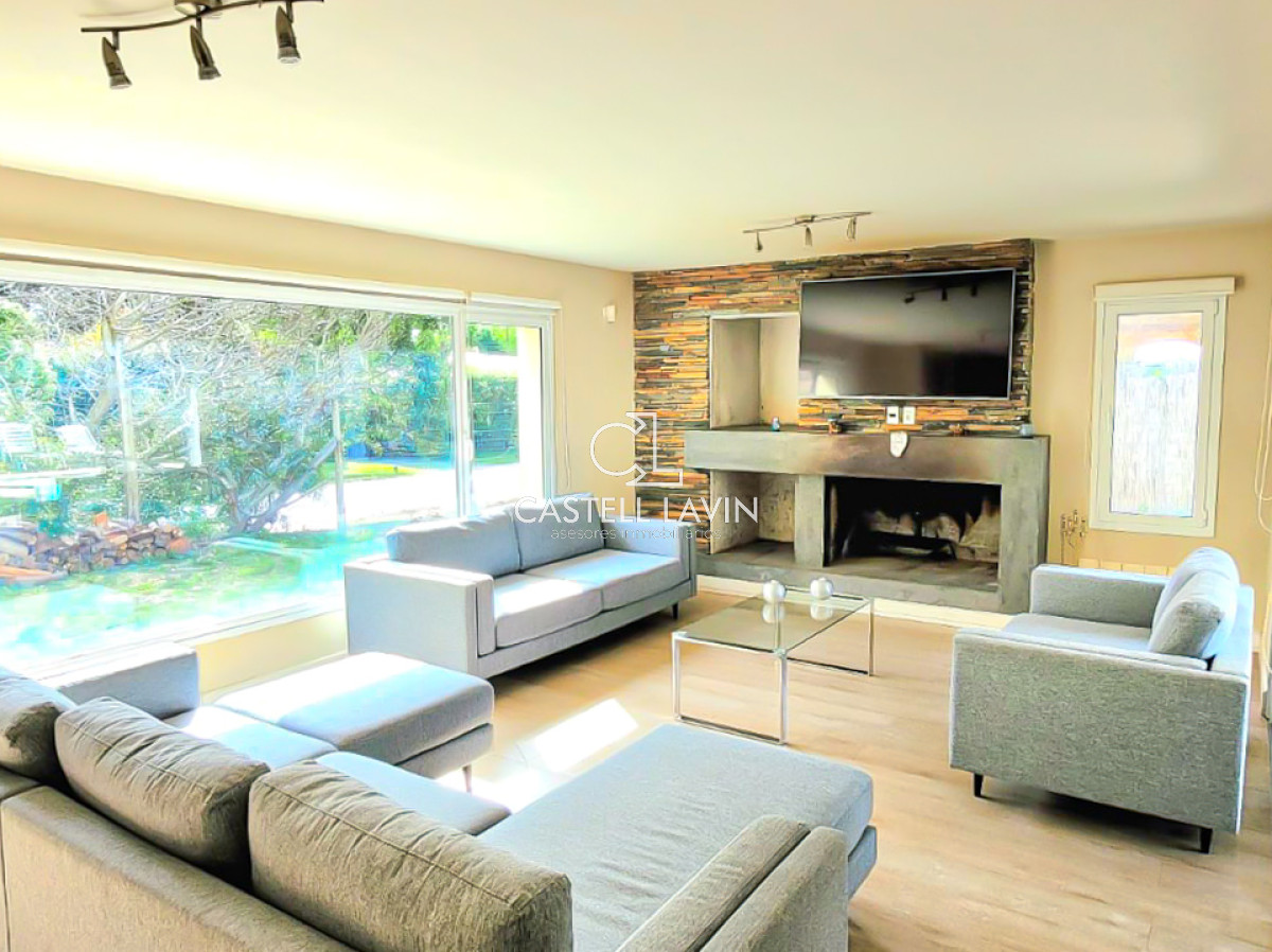 Casa ID.723 - Venta Casa 4 Dormitorios con piscina Marly Punta del Este